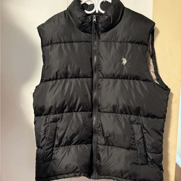 Polo Assn Vest - Picture 3 of 3